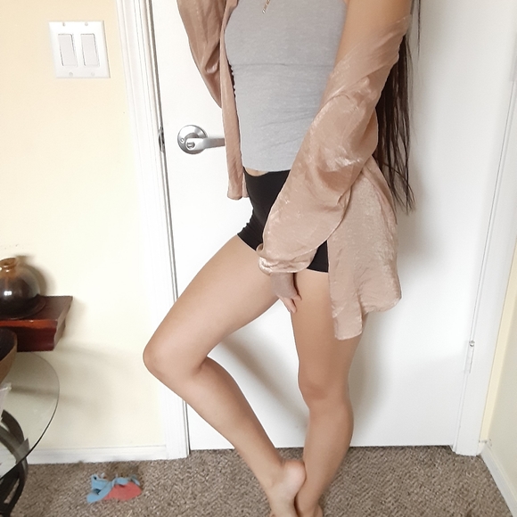 Gold Cartigan - Picture 3 of 3